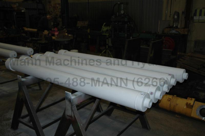 HYDRAULIC CYLINDERS